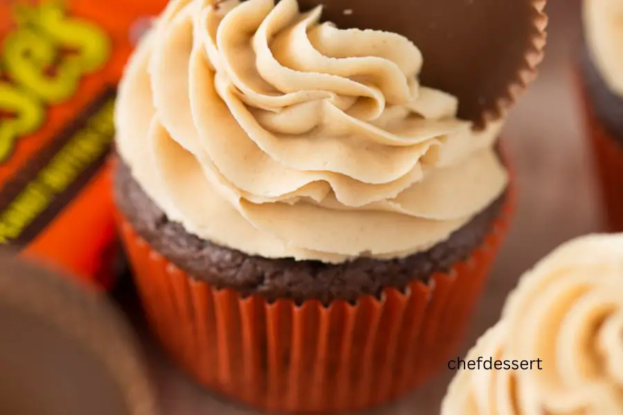 Reese's Peanut Butter Cup Cupcakes: Irresistible Delights!